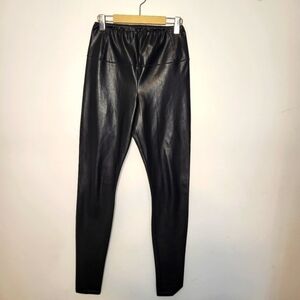 Aritzia Wilfred Free Daria High-waisted Vegan Leather full length legging Size M